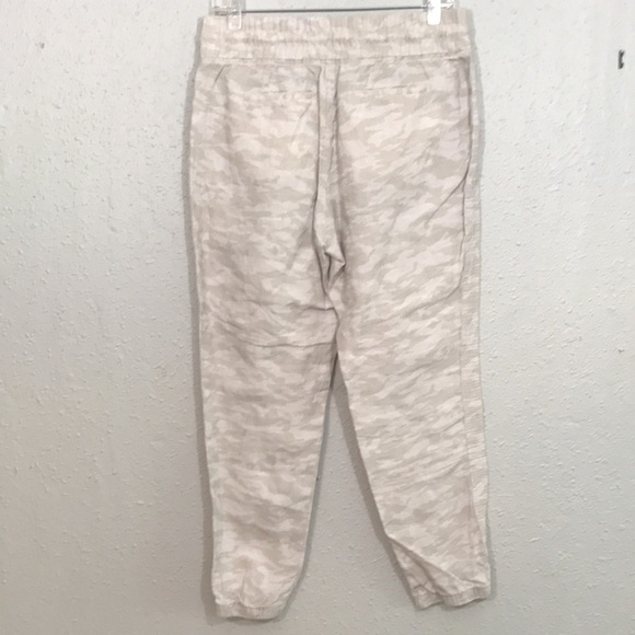 ATHLETA “Cabo Tide” Linen Jogger Camouflage Pants size 8 - Picture 6 of 12